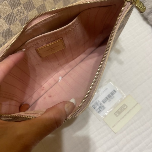 Louis Vuitton Tan and Cream Checkered Tote - Picture 6 of 16